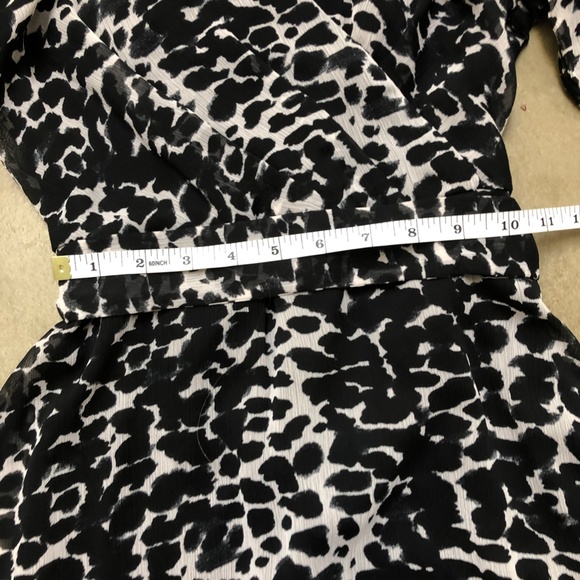 DKNY Faux Wrap Puff Sleeve Animal Print Chiffon Dress - Picture 5 of 8